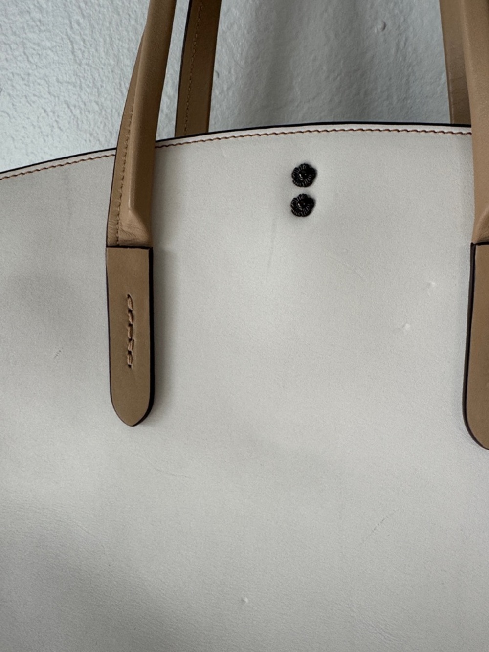Hard to find Coach Cooper Carryall - Picture 6 of 11